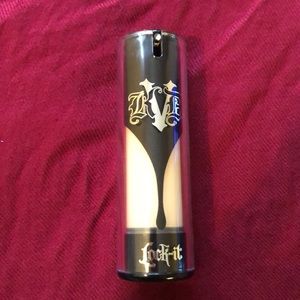 Lightly used- Kat Von D Lock It Foundation
